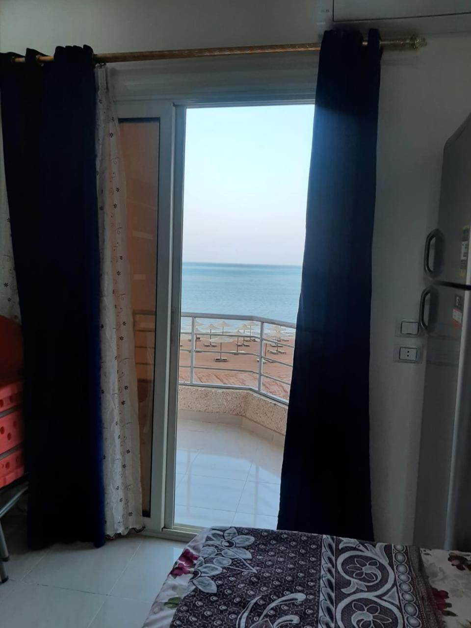 Апарт отель Casablanca Beach For Families And Couples Only Хургада Экстерьер фото