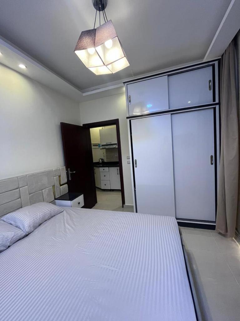 Апарт отель Casablanca Beach For Families And Couples Only Хургада Экстерьер фото