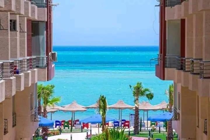 Апарт отель Casablanca Beach For Families And Couples Only Хургада Экстерьер фото