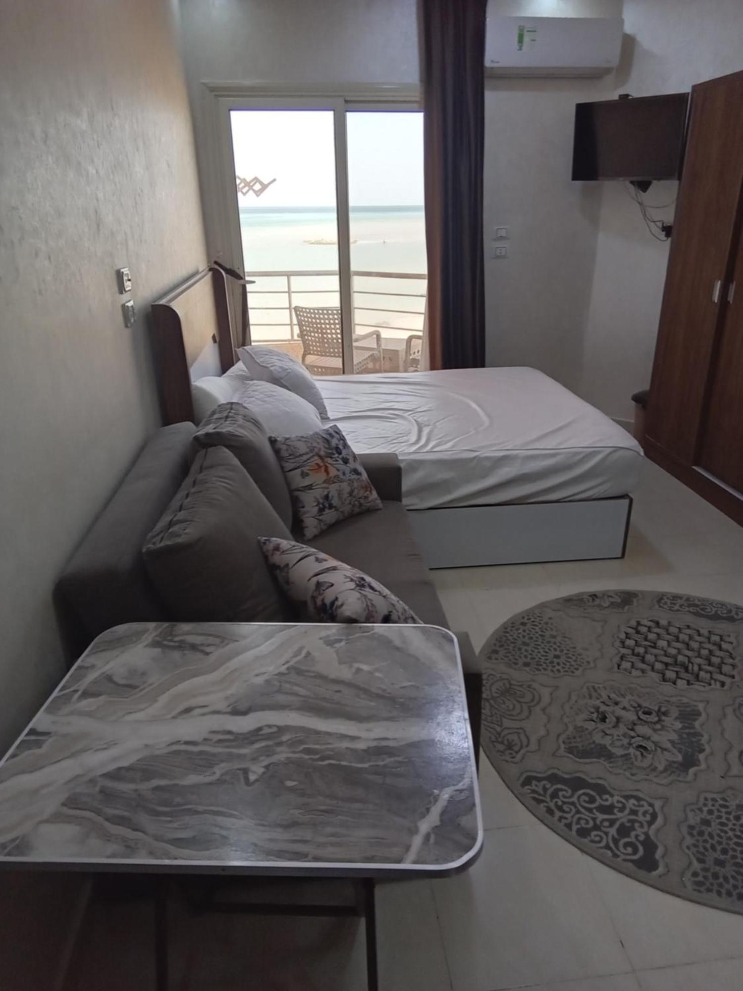 Апарт отель Casablanca Beach For Families And Couples Only Хургада Экстерьер фото
